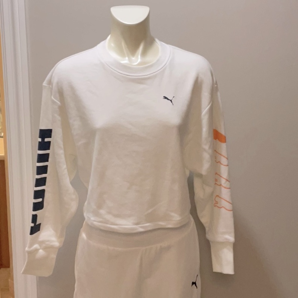 Cropped Puma sweatshirt